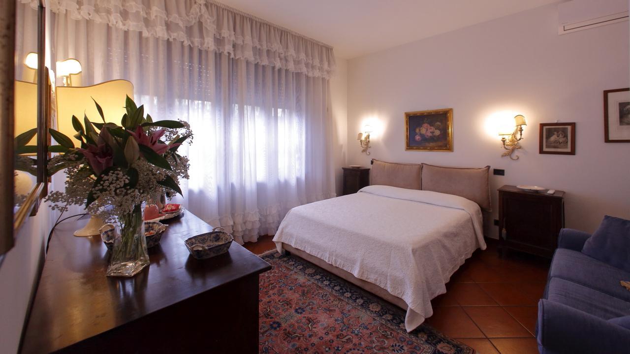 B&B Domus Sirmione Exterior photo